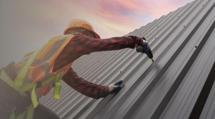 Professional gutter cleaning in Alderson, OK